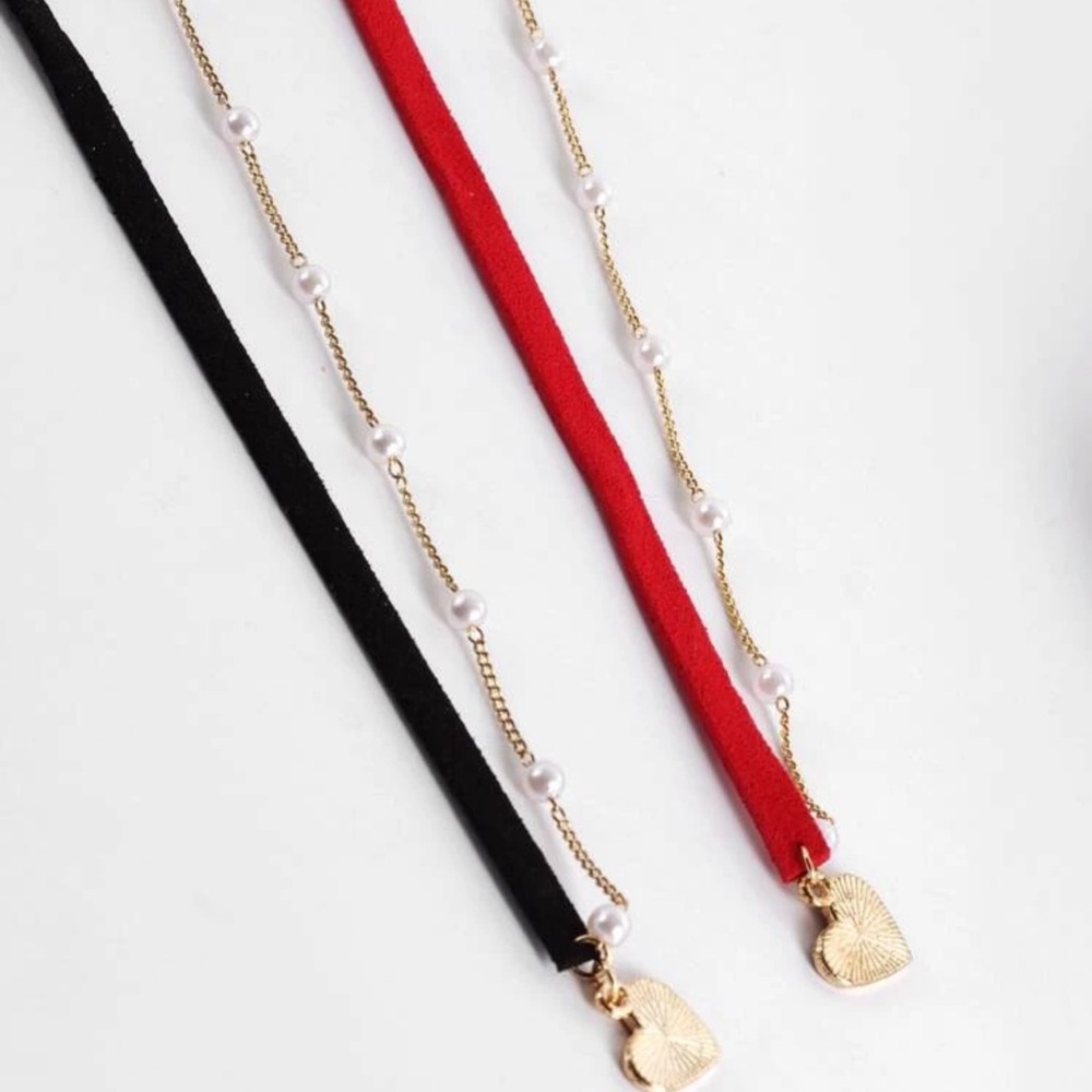 ❤️ Awesome Faux Pearls Metallic Heart Mismatched chain Choker in red or black ❤️ - Picture 10 of 10